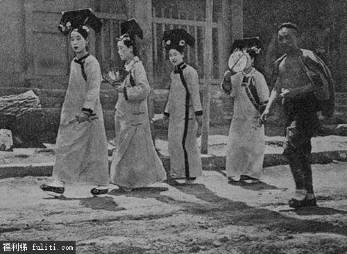 唐山阴兵借道事件始末：1976年解放军遭遇阴兵借道[视频]