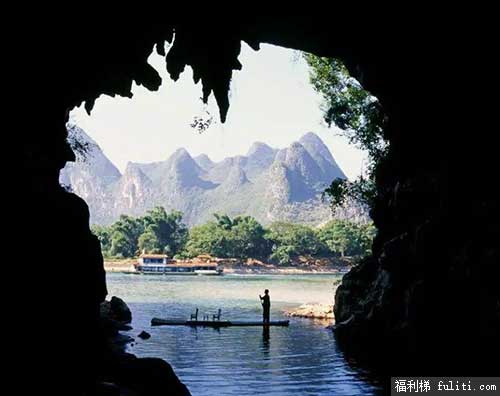 天坑是什么地貌?天坑是地表喀斯特地貌吗