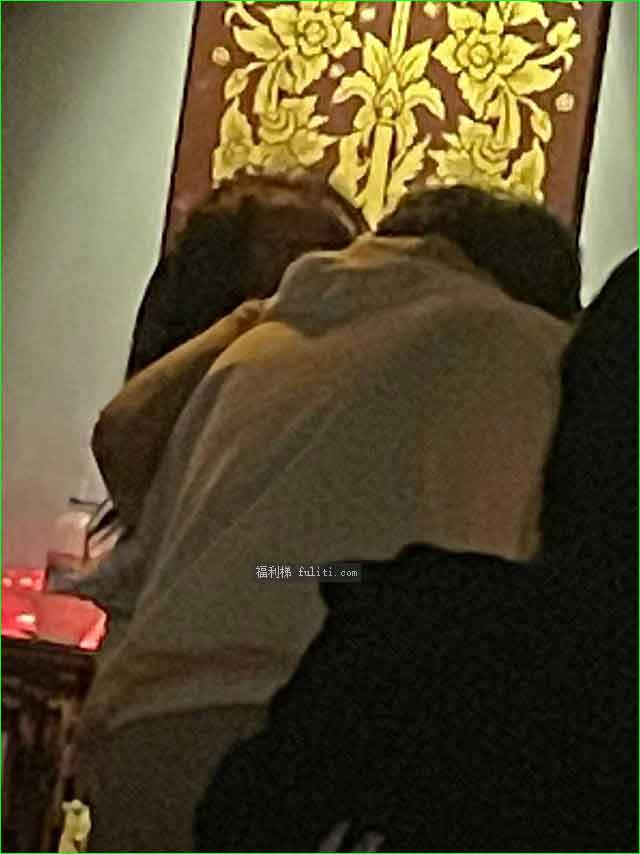 海伦斯一女战两男事件是什么瓜？海伦斯黑白双煞又是啥
